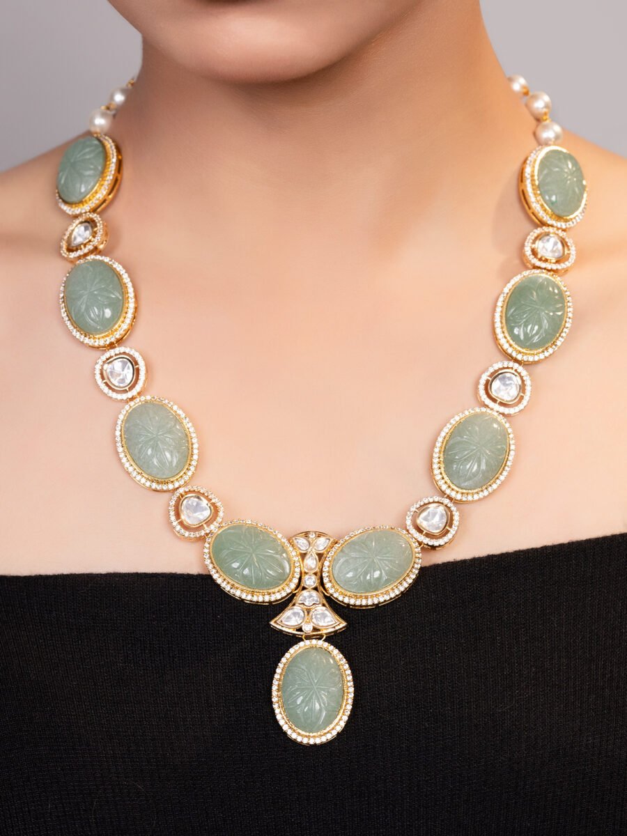 LE AYLIN GREEN BEADS AND MOISSANITE STUDDED NECKLACE